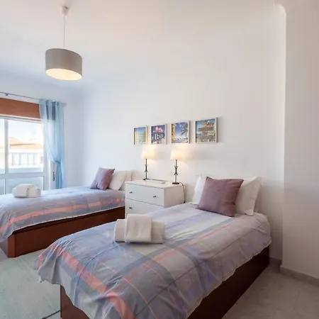 Local Living 94 By Destination Algarve *